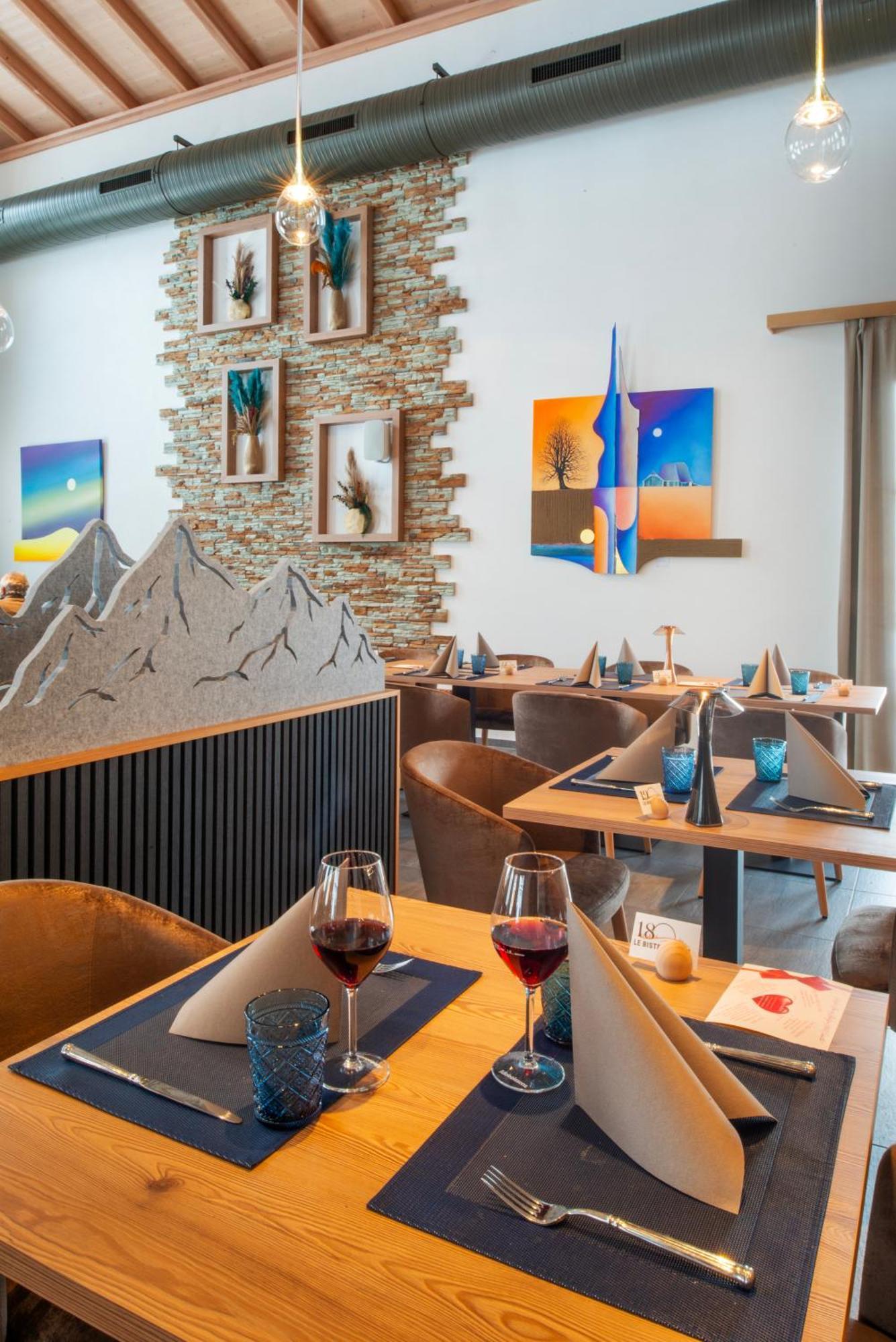 Boutique Hotel Corbetta - Spa 60M2 - La Montagne A 5 Minutes De L'Autoroute A12 Aux Paccots Sur Montreux - Nouveau Loft Familial - Profitez Du Lac Leman Et Des Montagnes En Meme Temps Les Paccots Exterior foto