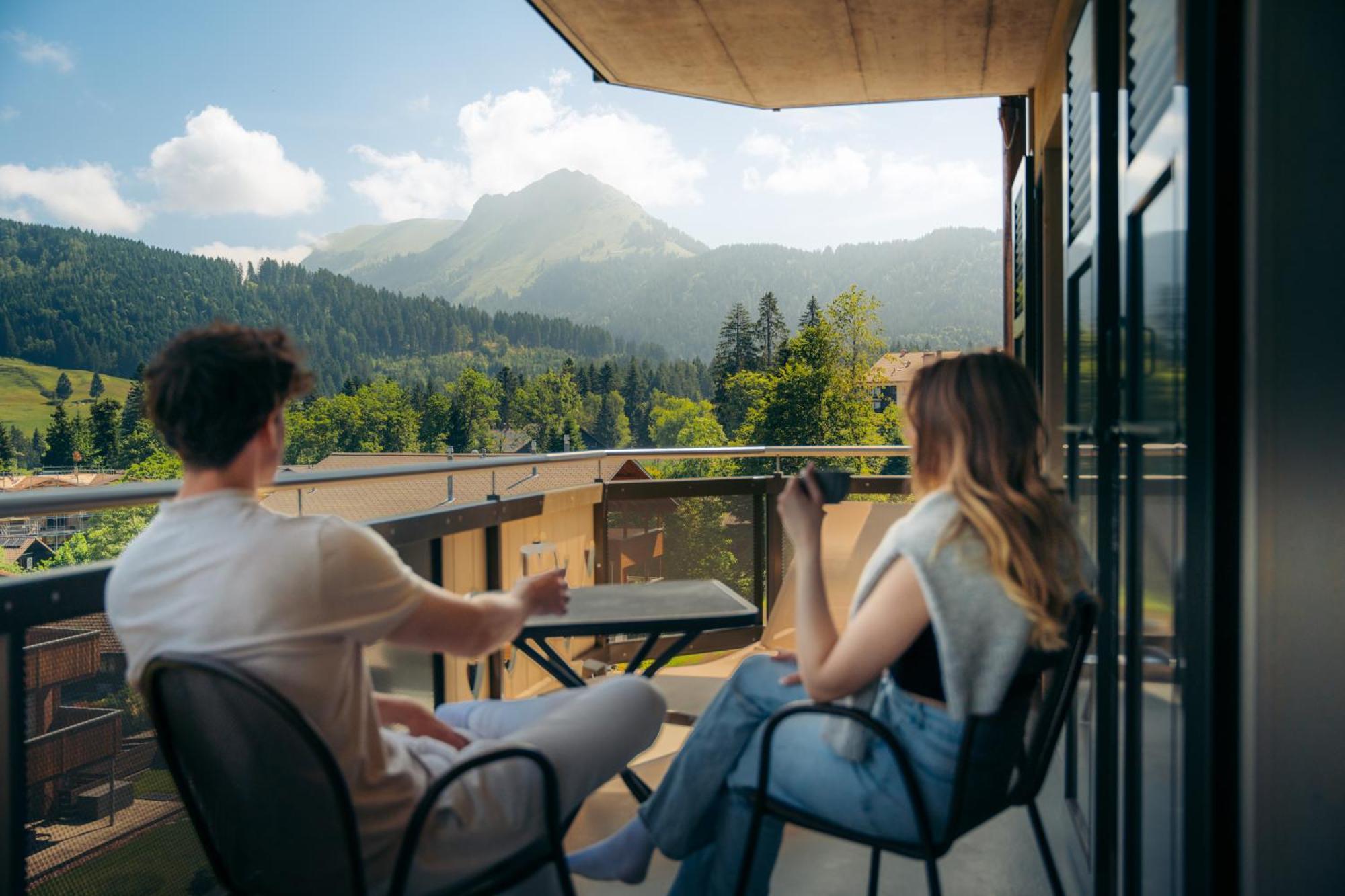 Boutique Hotel Corbetta - Spa 60M2 - La Montagne A 5 Minutes De L'Autoroute A12 Aux Paccots Sur Montreux - Nouveau Loft Familial - Profitez Du Lac Leman Et Des Montagnes En Meme Temps Les Paccots Exterior foto