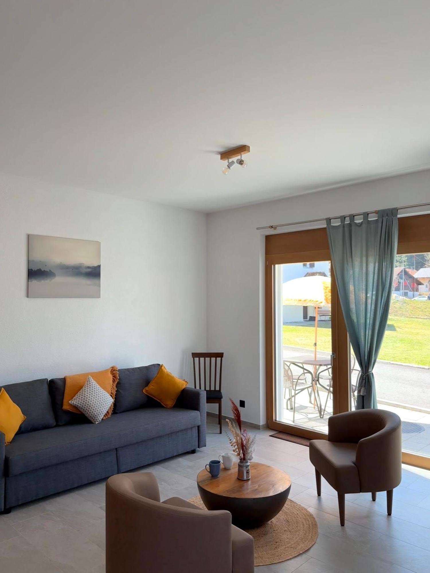 Boutique Hotel Corbetta - Spa 60M2 - La Montagne A 5 Minutes De L'Autoroute A12 Aux Paccots Sur Montreux - Nouveau Loft Familial - Profitez Du Lac Leman Et Des Montagnes En Meme Temps Les Paccots Exterior foto